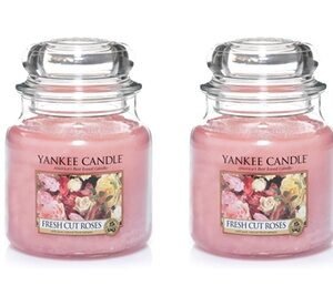 2 Yankee Candle Medium / Black Cherry